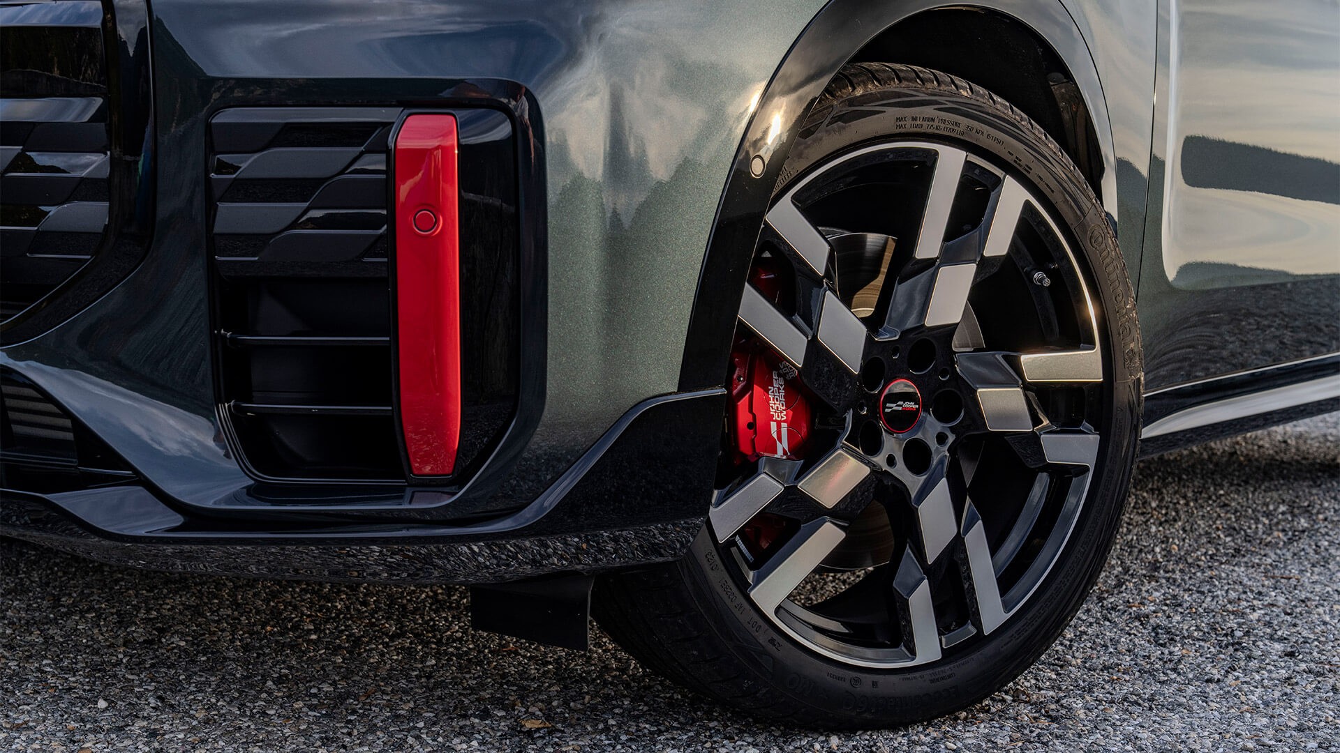 Güçlü Görünüm ve Maksimum Performans: Yeni MINI John Cooper Works Countryman | MINI Türkiye Güçlü Görünüm ve Maksimum Performans: Yeni MINI John Cooper Works Countryman | MINI Türkiye